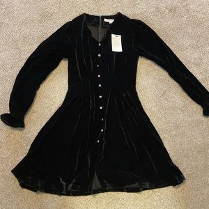 velvet dress, new with tag, size S